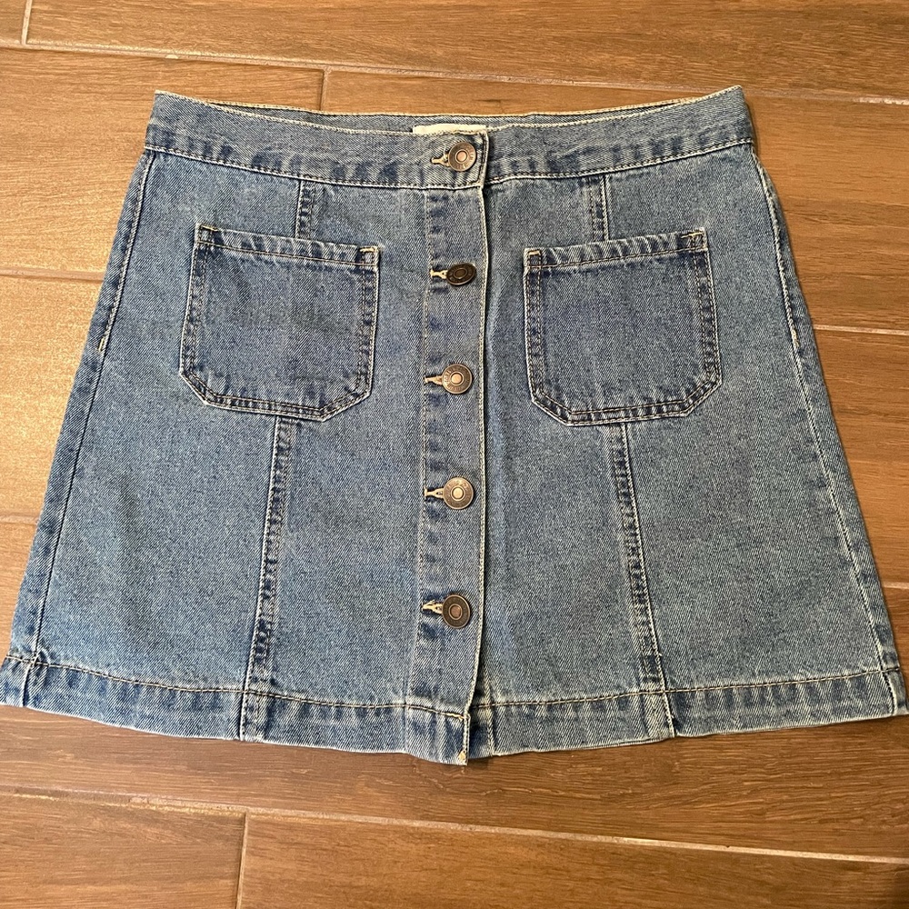 Forever 21 button down skirt